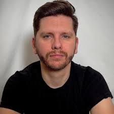 This is the site in Pittsburgh where they're building a new park 🌳 called  Arts Landing that's scheduled to open April 2026. It's going to be a 4 acre  park located in