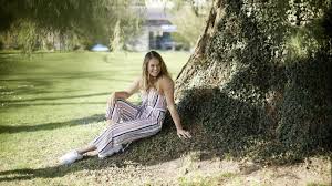 Corinne suter continued switzerland's golden start to the alpine skiing world championships on saturday by winning her country's first women's downhill title in 32 years. Schweizer Illustrierte Sportal Welovethegame Sport Seit 2003