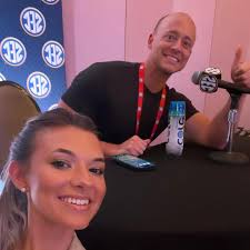 EMILY GRACE MCWHORTER (@__emmyg) · Instagram 照片和视频