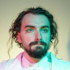 Connor (@theweavbiz)