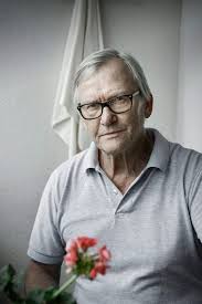 Avicii's father, klas bergling, discusses with billboard what the tim bergling foundation has at the close of mental health awareness month, klas bergling discusses with billboard his son's legacy. Avicii S Father Klas Bergling To Discuss The Topic Of Mental Health And Shine A Light On The Vital Work Of The Tim Bergling Foundation At This Years International Music Summit In Ibiza