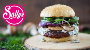 Birkenwald Burger Von Hans Im Gluck Mit Champignons Und Schnittlauchso In 2021 Hans Im Gluck Burger Lebensmittel Essen Burger