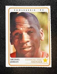 Im getting this card in the mail in a few days, its still attached to the  donald duck magazine it came in. Its a norwegian released mj. I'm thinking  about grading it.