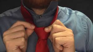 Use a medium too thin tie for the half windsor this will give you a neat and symmetrical triangle shape knot. Half Windsor Knot The Best Video On How To Tie A Tie By The Expert Youtube