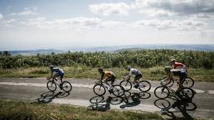 ⛰ @letourdefrance official amateur events 🌐 15 races around the world 🚲experience the tour de france legend ® more information about l'etape series 👇 bit.ly/letapebytdf. Tour De France 2019 Decouvrez Les Horaires Et Le Parcours Detaille De La 9e Etape Saint Etienne Brioude