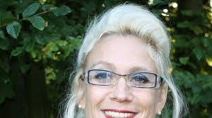 Connie Lenhart's Instagram, Twitter & Facebook