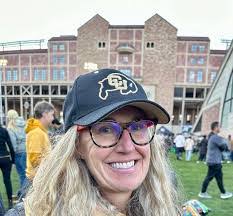 Kara Norman's Instagram, Twitter & Facebook