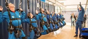 It's the legal ability to make decisions for yourself, plus basic fitness. How Old Do You Have To Be To Go Skydiving Goskydive