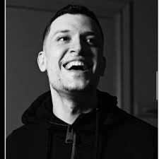 Aaron Hoare (@aaronhoare911)