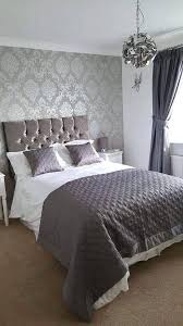 Take a peek at 40 of our favorite bedroom wallpaper ideas by top interior designers, from romantic floral patterns to graphic stripes and natural textures. Silver Glitter Wallpaper In Bedroom Novocom Top