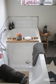 Makeover Badezimmer In Grau Und Weiss In 2020 Mit Bildern Badezimmer Grau Badezimmer Grau Und Weiss