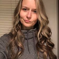 Amanda Crone's Instagram, Twitter & Facebook