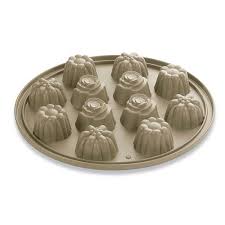 Silicone Bakeware Floral Cupcake Pan Pampered Chef Pampered Chef Outlet Floral Cupcakes