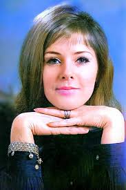 They are so beautiful together 🥰💖💖💖💖💖