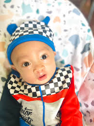 💙 (Story): “What's up! I'm Isaiah Hoagland, originally from Auburn,  Washington, but I was born in China. I was born with a third-degree  bilateral cleft lip and palate. My adoptive family brought