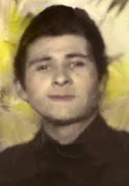 Robert Nizza's Instagram, Twitter & Facebook