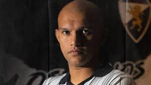 OFICIAL: Raúl Silva está de volta a Portugal e é reforço do Farense