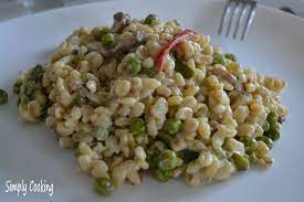 Cette préparation amusante constituera un plat complet et équilibré pour vos jeunes et fins gourmets ! Cremeux De Ble Vegetarien Facon Risotto Simply Cooking By Caro