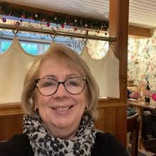 Lowty76 (@CarolineLowton)