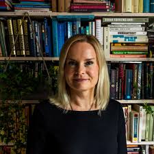 Varapuheenjohtaja, kansanedustaja riikka purra epäröi ylellä puheenjohtajakisaan lähtöä. Riikka Purra Ei Usko Empatiaan Politiikassa Image