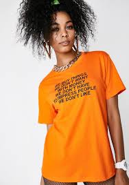 Black And Orange Graphic T Shirt Minga We Buy Things Oversized Tee But If It Makes You Happy Why Not Let Em Know With This Oversize Tee Streetwear Outfit Model Outfits Oversized Graphic Tee