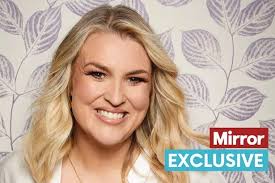 Inside Dragons' Den star Sara Davies three-stone weight loss after 10 year  health battle