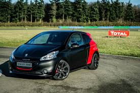 Peugeot 208 Gti 30th Anniversary Peugeot Gti Fiat 500