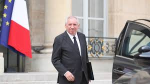 Photo Budget : comment Bayrou veut rtablir la confiance entre les ...