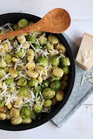 Saisonal Kochen Gnocchi Rosenkohl Pfanne Lavendelblog Rosenkohl Zubereiten Rosenkohl Rezepte Essensrezepte