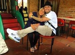The reggaeton artist nicky jam at the staples center in los angeles last year. Nicky Jam And His Mom Puerto Rican Singers American Singers Daddy Yankee