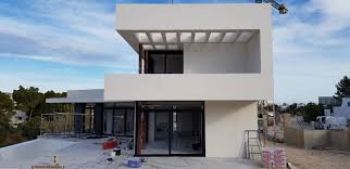 Que Vous Revendiez Votre Maison Que Vous Souhaitiez La Renover Ou La Construire Be Spoiled Properties Est La Pour Vous Accompagner Dans Votre Demarche Be Sp En 2020 Maison Architecte Moderne