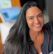 Cudmore family reunion and ancestry discussion