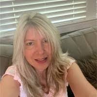 Kim Mccutcheon's Instagram, Twitter & Facebook