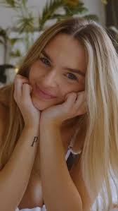 Lounging Around ft. @aliya.ponder