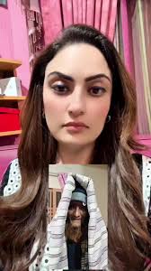 Heena Khan Viral Video