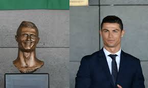 The bust of ronaldo is arguably the most infamous celebrity statue of all time thanks to its bizarre expression credit: Uber Diese Buste Von Cristiano Ronaldo Lacht Sich Gerade Die Ganze Welt Kaputt Zeitjung