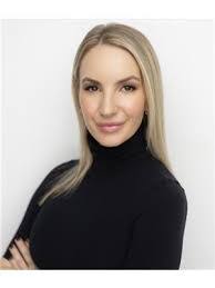 Maria Mcnulty's Instagram, Twitter & Facebook