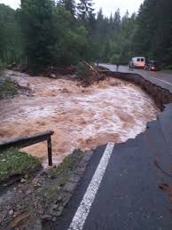 Drumul Călățele Beliș Rupt De Apele Umflate La Maxim Traficul A Fost Inchis Video și Foto Stiri De Cluj