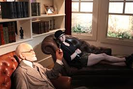 Sigmund freud (1856 to 1939) was the founding father of psychoanalysis, a method for treating mental illness and also a theory which explains human behavior. Auf Tuchfuhlung In Berlin Cjd Das Bildungs Und Sozialunternehmen