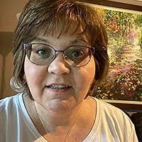 Sarah Bourne's Instagram, Twitter & Facebook