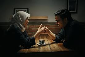 Foto prewedding by poetrafoto, fotografer prewedding indonesia berbasis di yogyakarta. 7 Kafe Yang Bisa Dijadikan Venue Untuk Foto Pre Wedding Di Jakarta Wedding Market