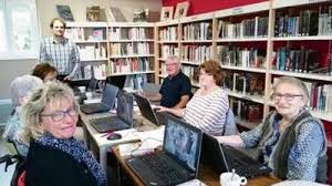 Pour que le numérique ne soit plus un handicap mais un atout pour vous. Eu La Bibliotheque Propose Des Cours D Informatique Pour Les Seniors