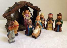 Vintage nativity scene wood manger made in italy folding hinges. Vintage Small Nativity Set With Manger Complete Christmas Etsy Nativity Set Small Nativity Set Nativity