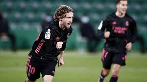 Real madrid lost ground on la liga leaders atletico madrid after a disappointing draw at elche. Vrnsfxp38amoom