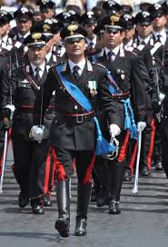 It is one of italy's main law enforcement agencies, alongside the polizia di. 30 Carabinieri Ideas Men In Uniform Military Uniform Hot Cops