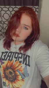 Can someone help me achieve this hair color?