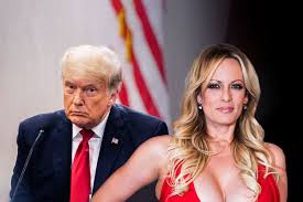 Stormy Daniels turns over messages from Trump lawyer — and they could  