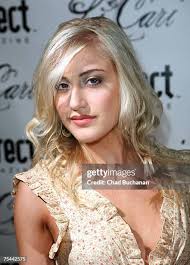 30 Photos & High Res Pictures