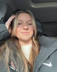 Brianna Gagnon's Instagram, Twitter & Facebook