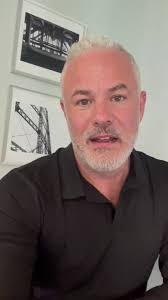 Wayne Mendezona's Instagram, Twitter & Facebook